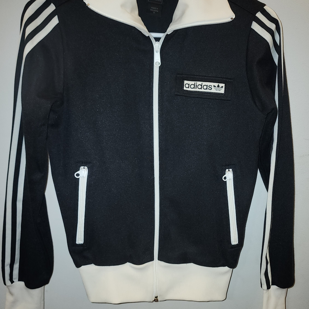 VINTAGE Adidas Black and White Zip-Up Hoodie